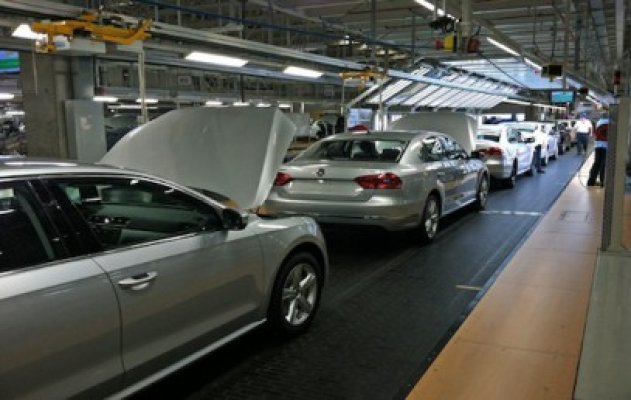 Volkswagen investeşte 800 milioane euro în Polonia, unde va construi o fabrică cu 2.300 de angajaţi